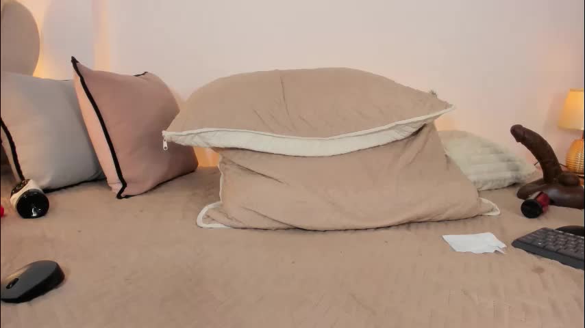 _luuciana_ Adult Chat March 25, 2026