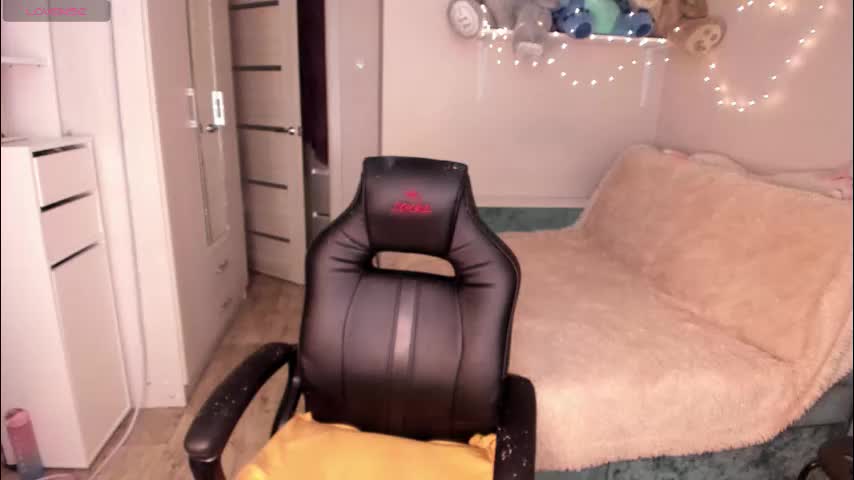 valerie_cutee Adult Chat March 25, 2026