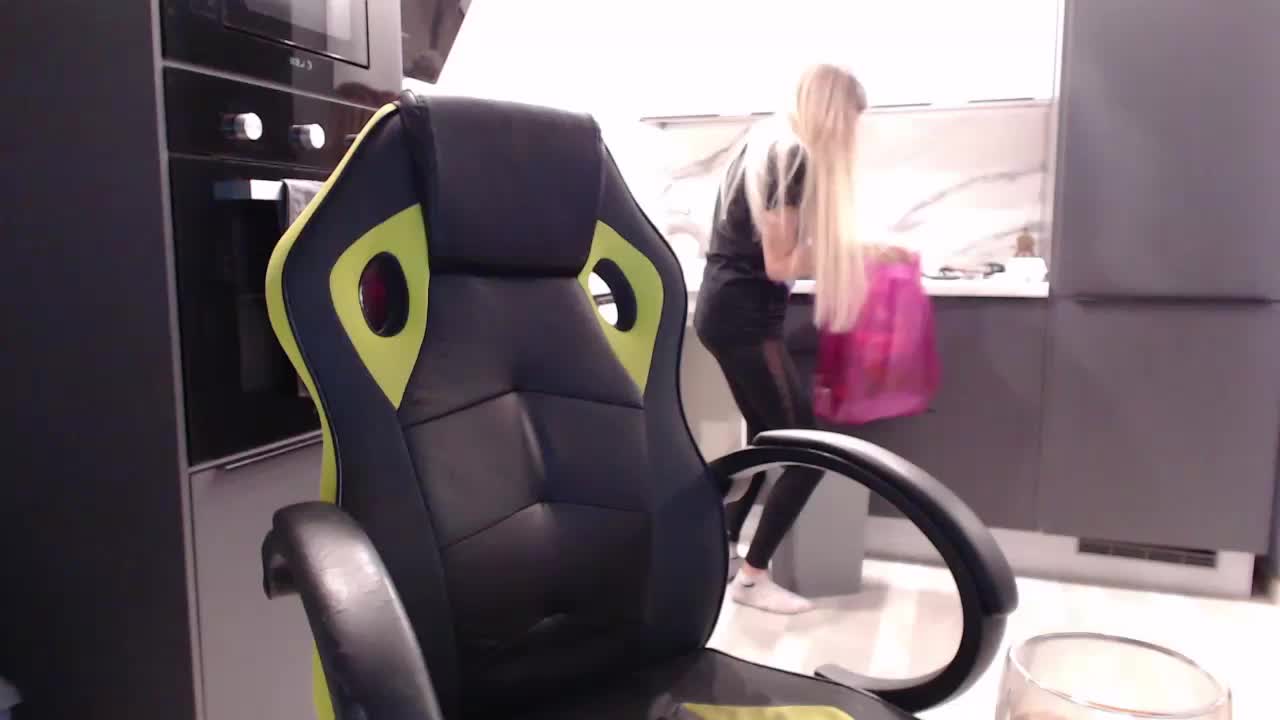 blondalina Adult Chat March 25, 2026