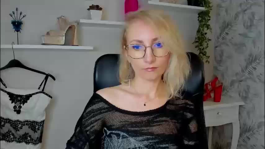 cinderellamoon Adult Chat March 25, 2026