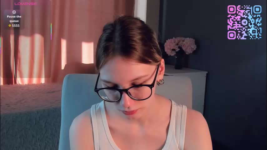 sunnivagaillard Adult Chat March 25, 2026