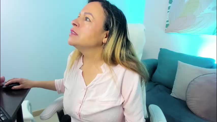 ivonne_4 Adult Chat March 25, 2026