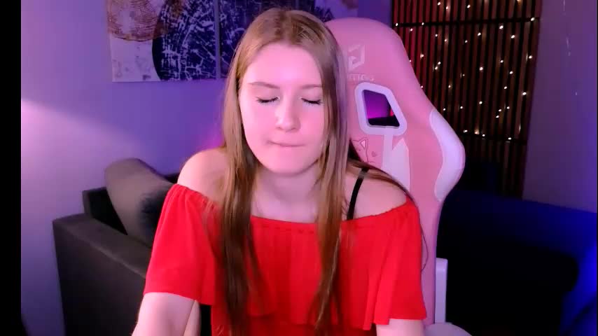 carolinedesire Adult Chat March 25, 2026