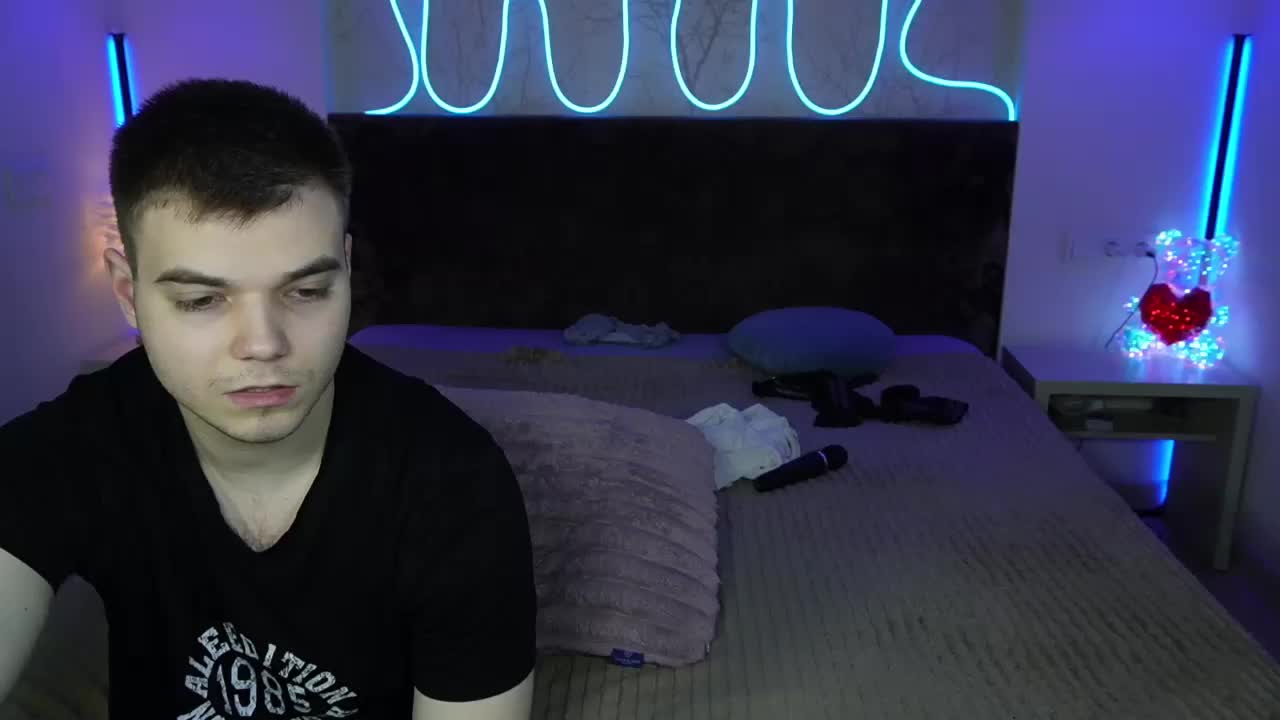 VikkiAndGeorge Adult Chat March 26, 2026