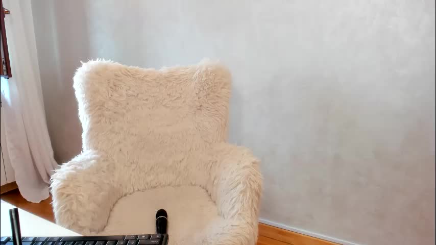 elisabaxter Adult Chat March 25, 2026