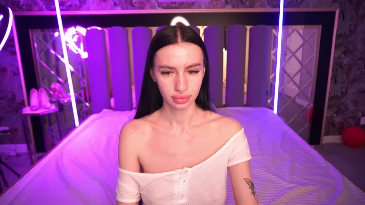 SnowWhiteee Adult Chat March 26, 2026
