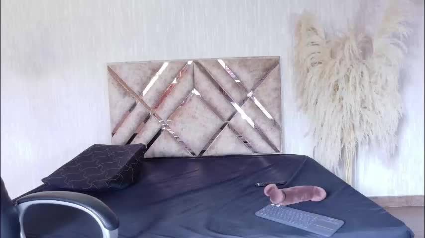 angeles_azul Adult Chat March 25, 2026
