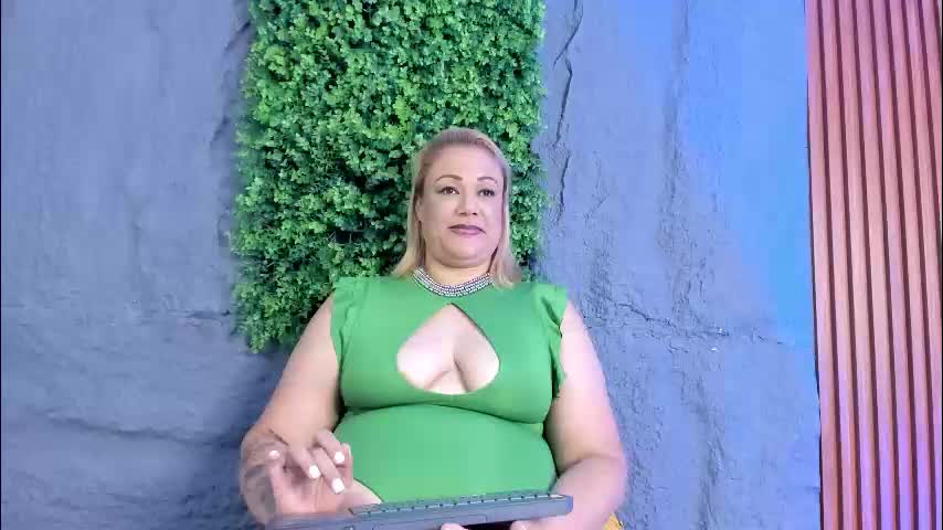 milf_ana_blond Adult Chat March 26, 2026