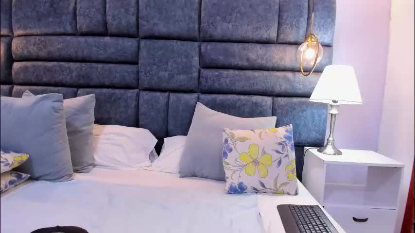 esmeraldanyxx Adult Chat March 26, 2026