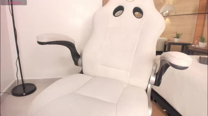 alika_brown_ Adult Chat March 26, 2026