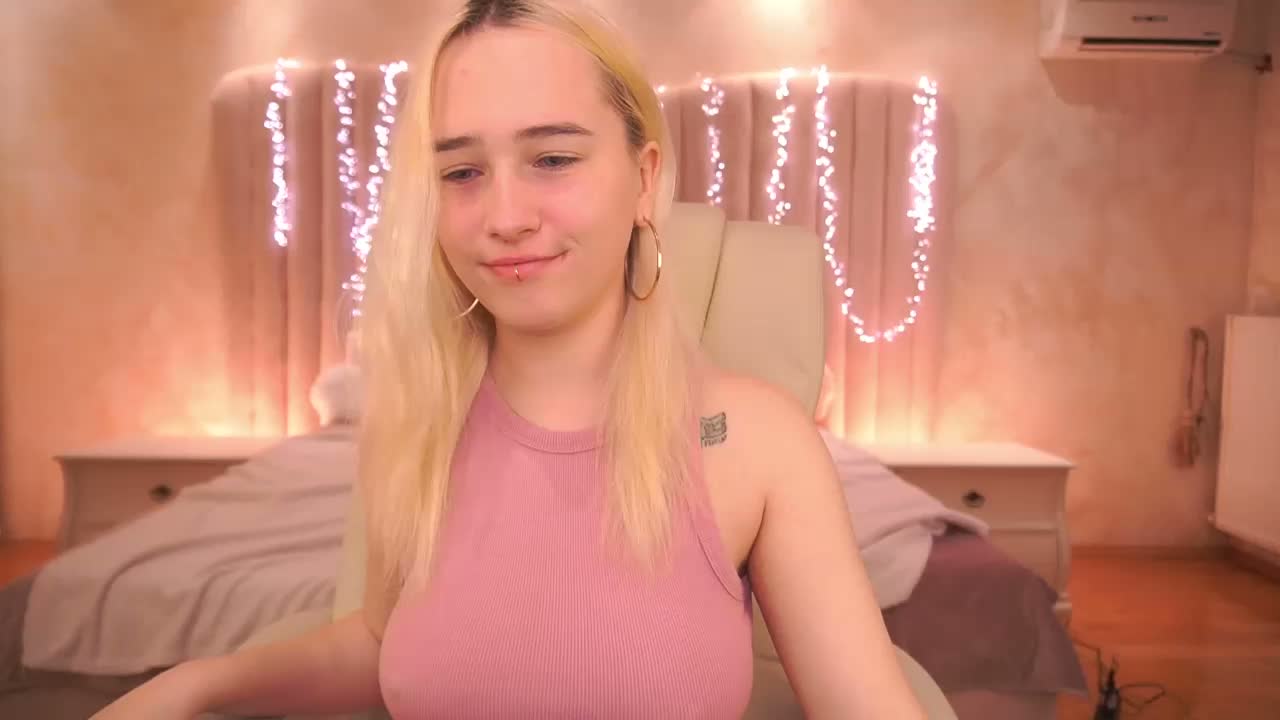 LilElfie Adult Chat March 24, 2026