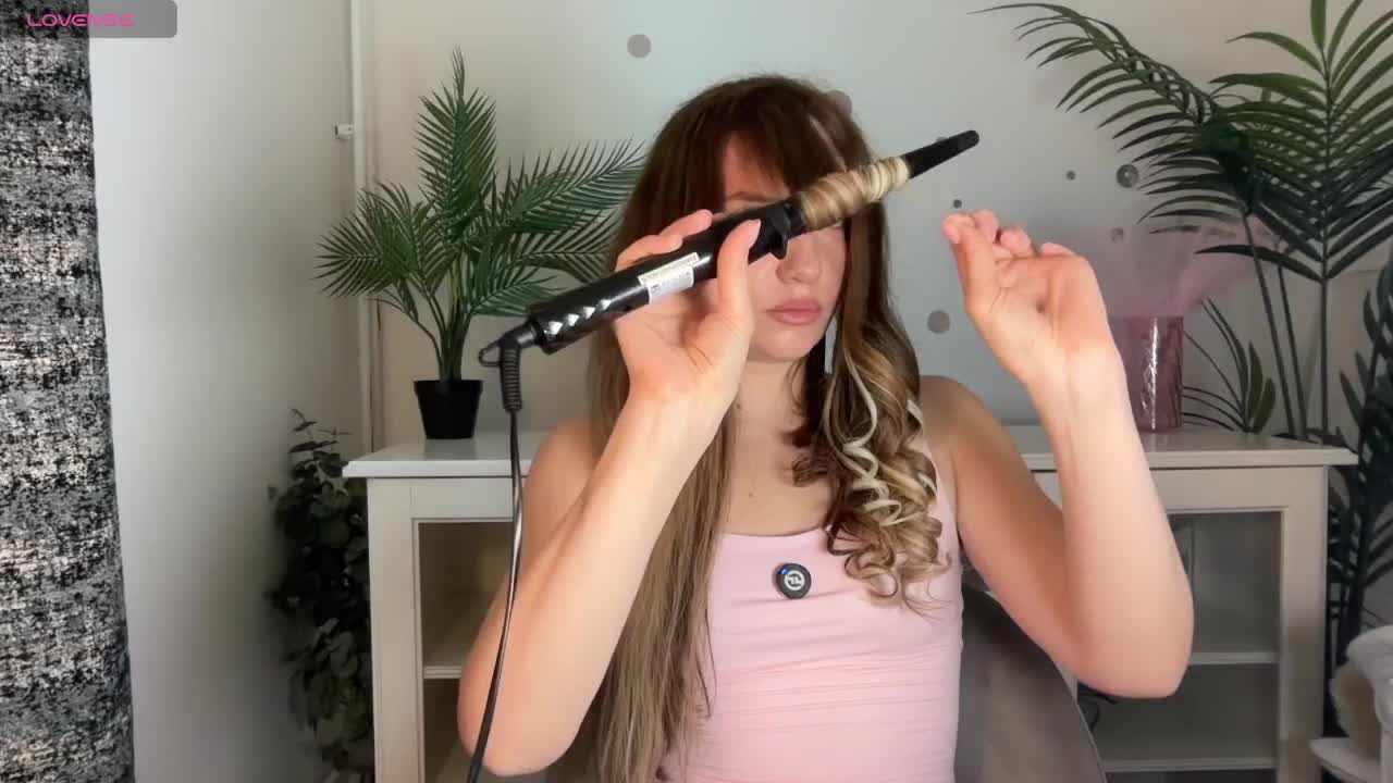 Kris_Cute Adult Chat March 26, 2026