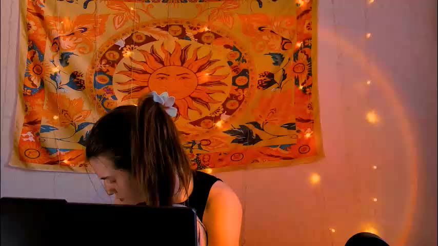 aliceinredsquare_ Adult Chat March 26, 2026