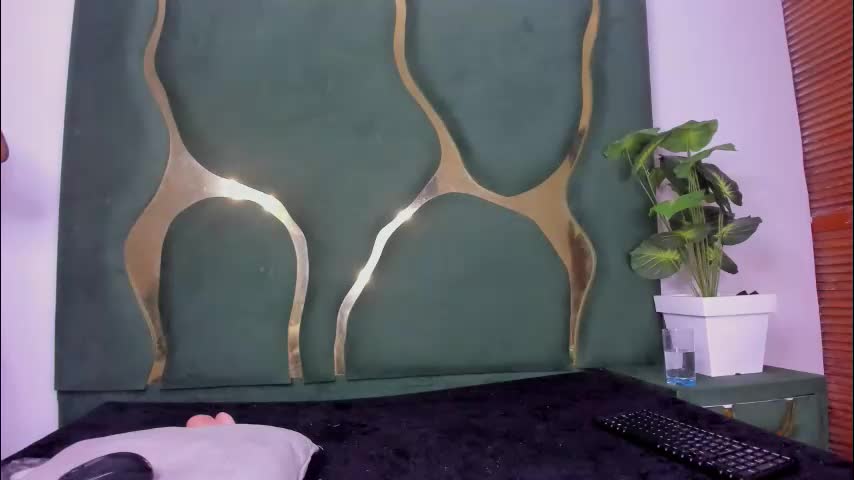 kiaraht Adult Chat March 26, 2026