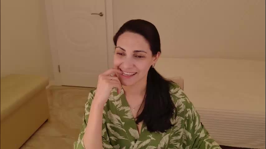 lovelybeatricee Adult Chat March 26, 2026