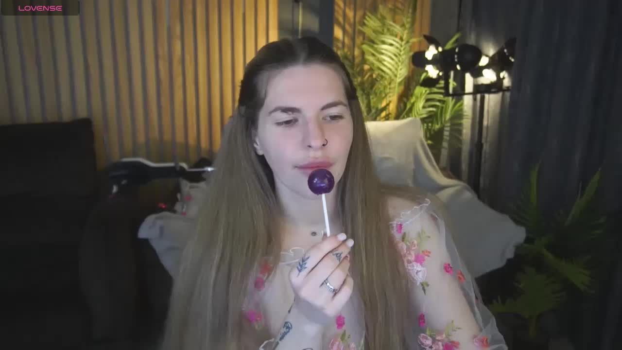 DanielaReign Adult Chat March 26, 2026