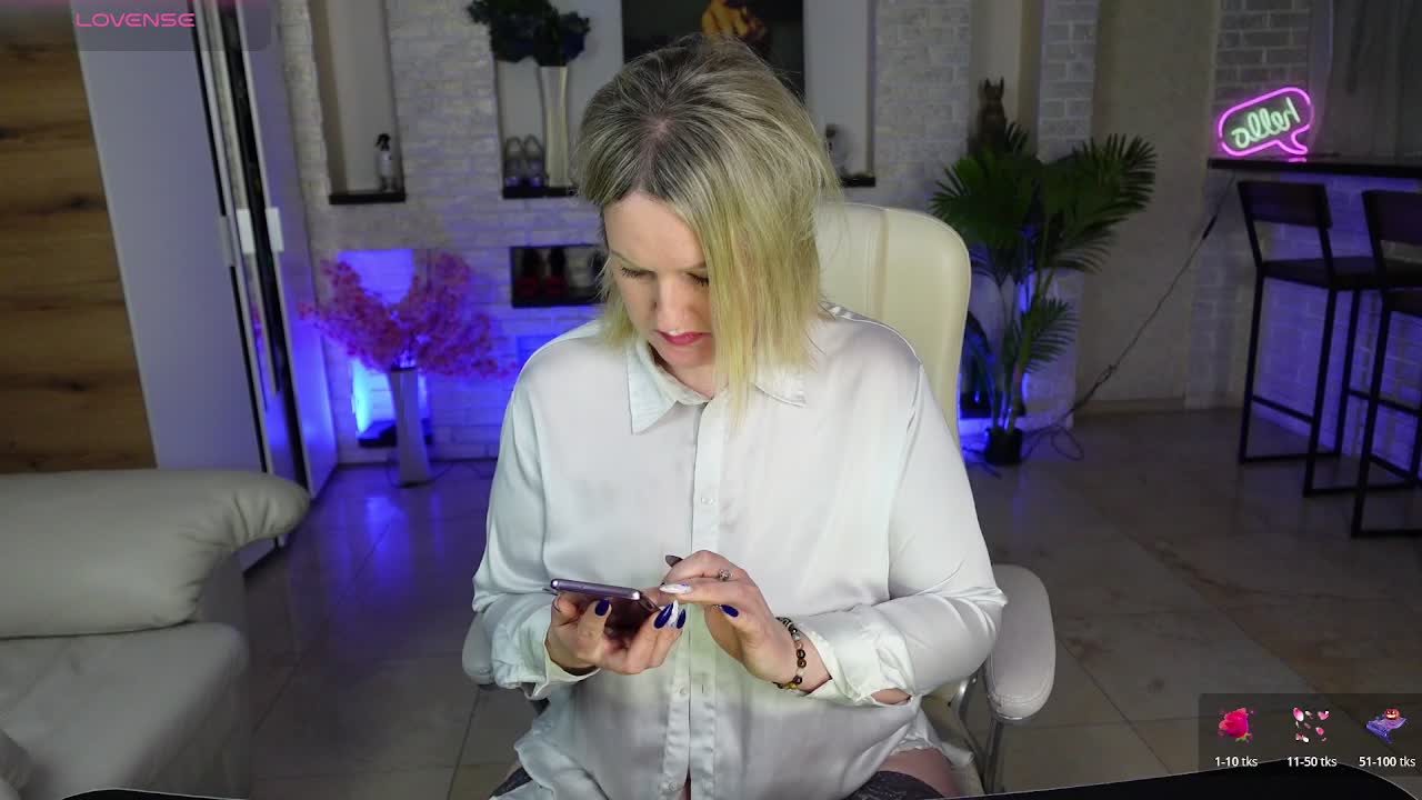 MariemLui Adult Chat March 26, 2026