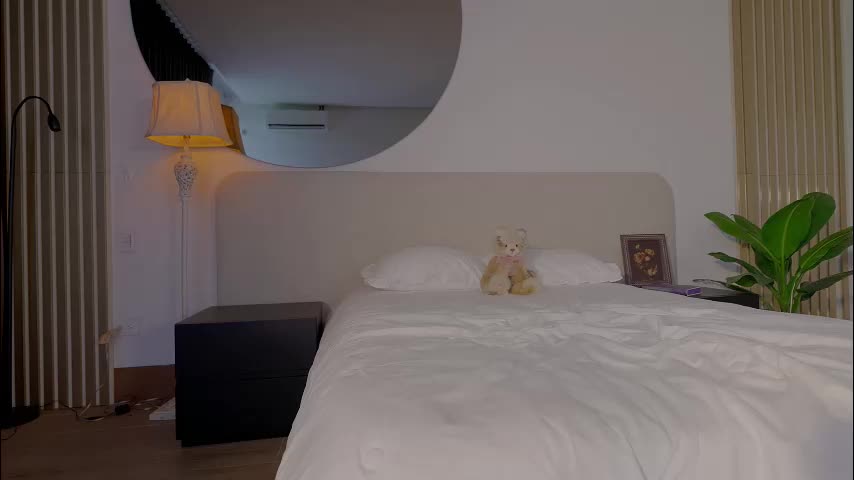 nicolle_mitchelle Adult Chat March 27, 2026