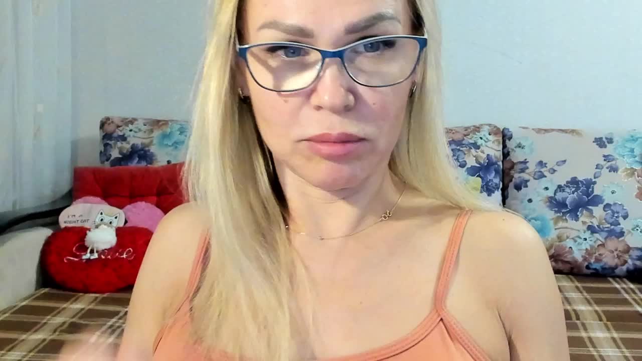 Lisa1225 Adult Chat March 27, 2026