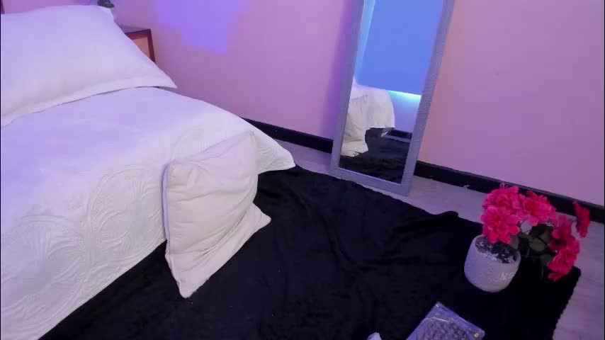 juliette_leroyy Adult Chat March 27, 2026