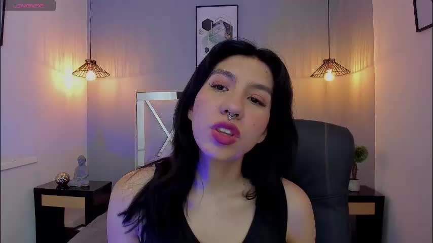 zoe_moreau Adult Chat March 27, 2026