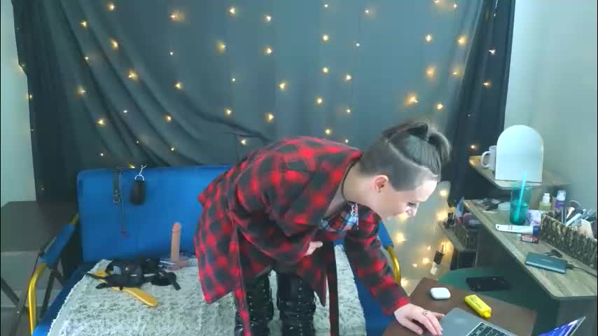 mistressquynnxo Adult Chat March 27, 2026