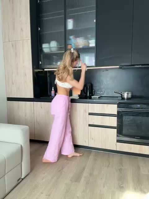 sweeetpeach Adult Chat March 27, 2026