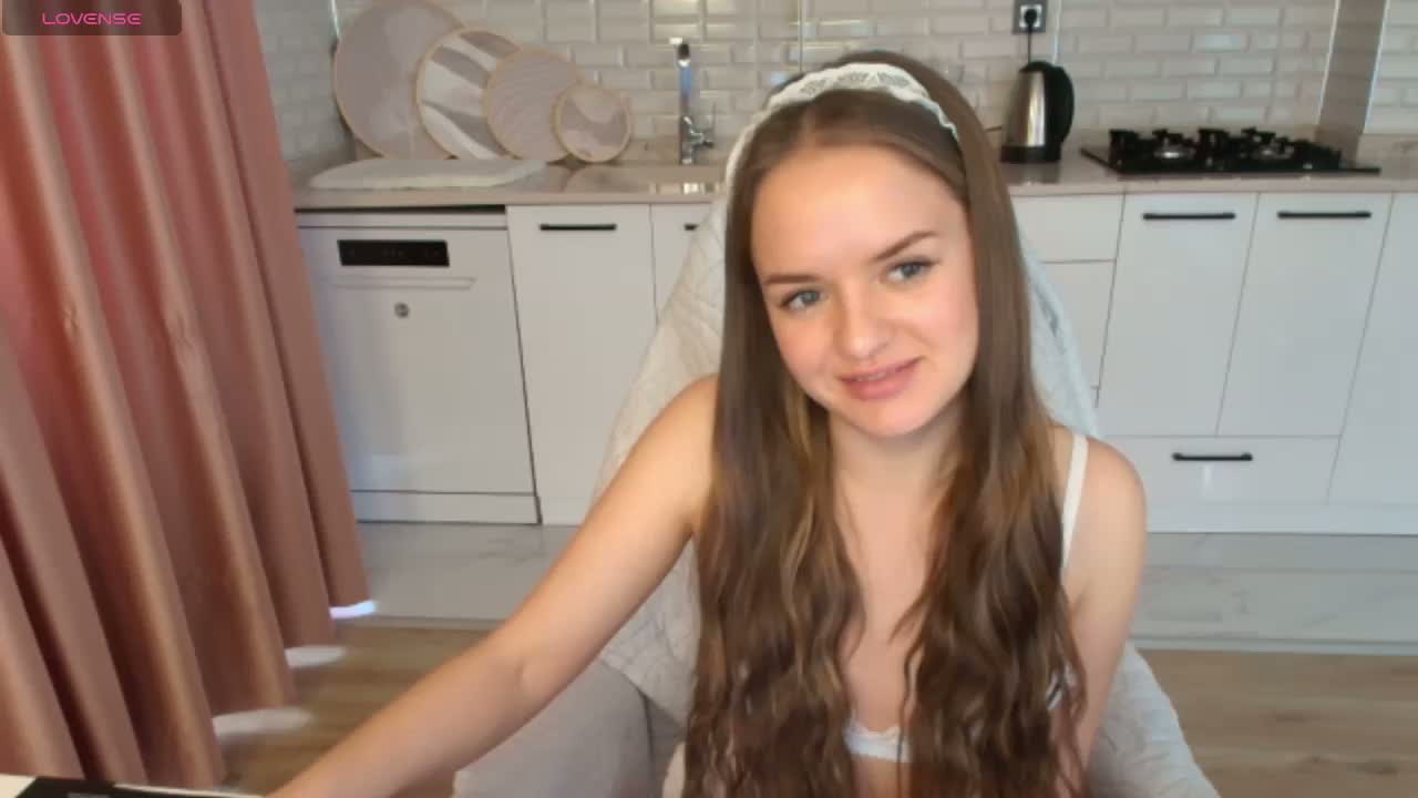 Lunaaaura Adult Chat March 27, 2026