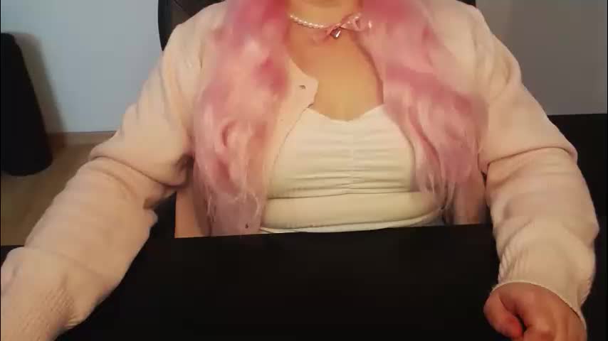 elly_petite Adult Chat March 28, 2026