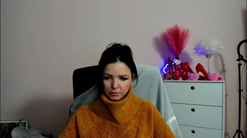 mollymoon40 Adult Chat March 28, 2026