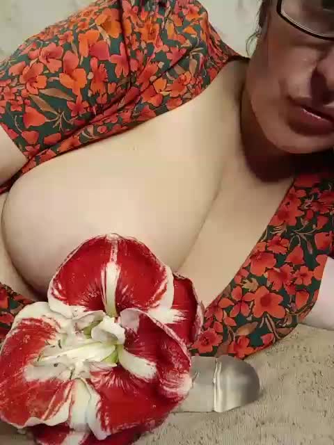 JUICY-JU Adult Chat March 28, 2026