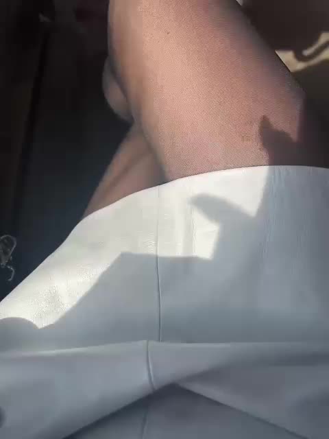 Karolina_Milf Adult Chat March 29, 2026