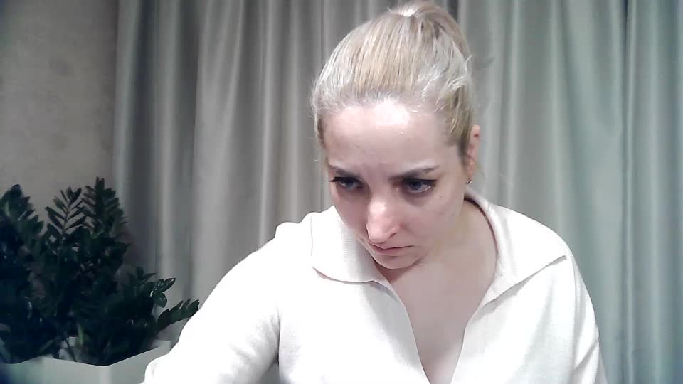 mariska-kiska Adult Chat March 29, 2026