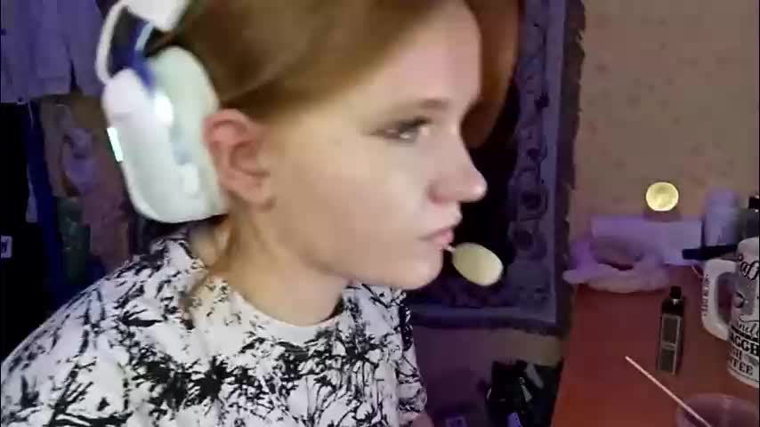 queenmangiamele Adult Chat March 29, 2026