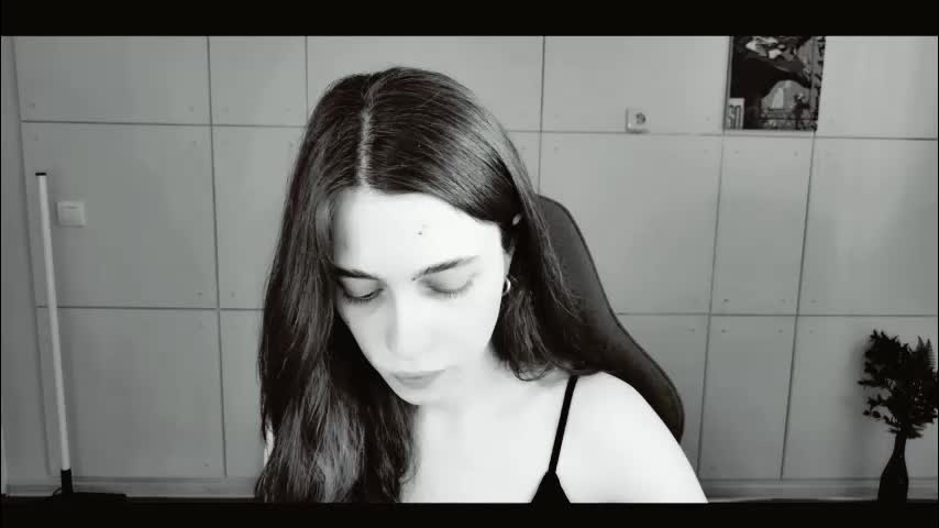 yoka_paradoxxx Adult Chat March 29, 2026