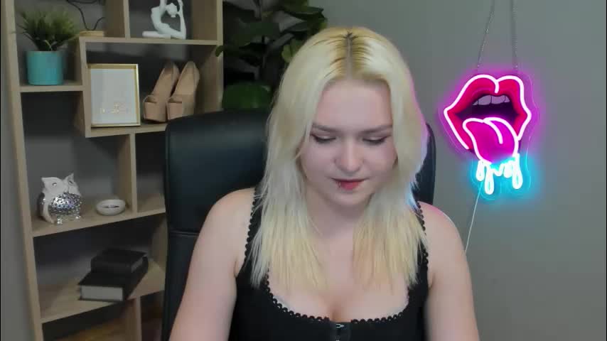 lilysweetxo Adult Chat March 29, 2026