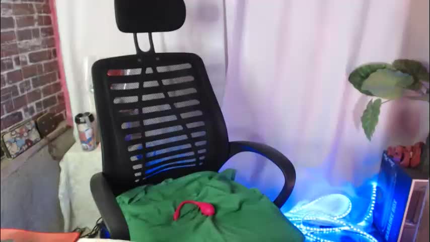 sweet_hanna22 Adult Chat March 30, 2026