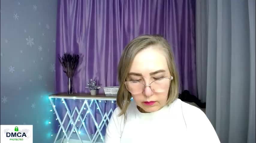 queen_a_n_i Adult Chat March 30, 2026