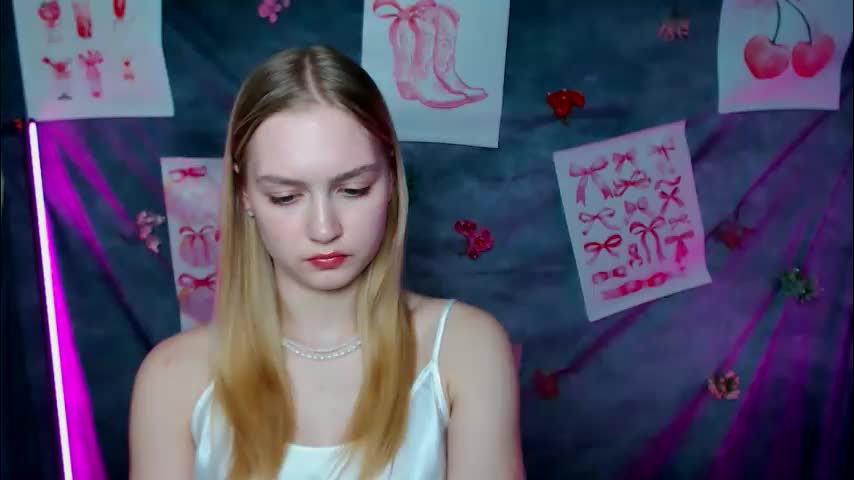 _mademoiselle_e Adult Chat March 30, 2026