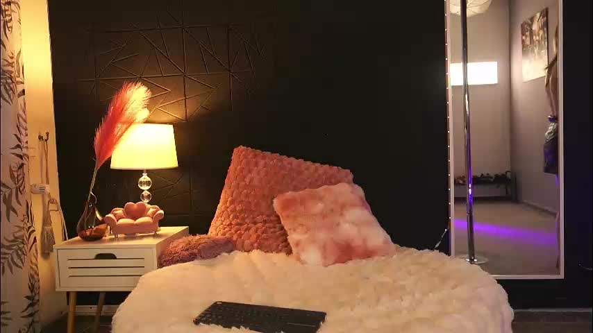 alexiss_texxxas Adult Chat March 31, 2026