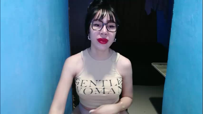 sexy_emily92 Adult Chat March 31, 2026