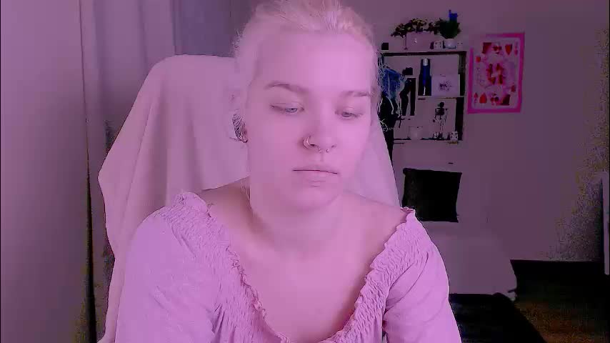 hot_blonda_ Adult Chat March 31, 2026