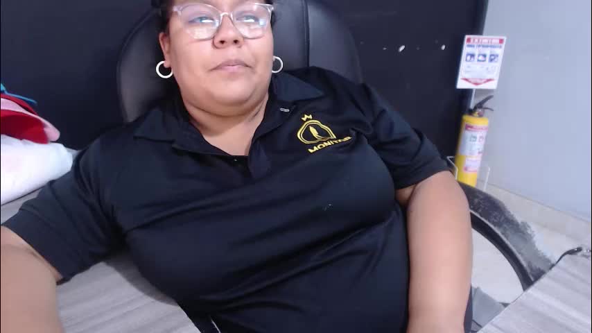 angy_ro12 Adult Chat March 31, 2026