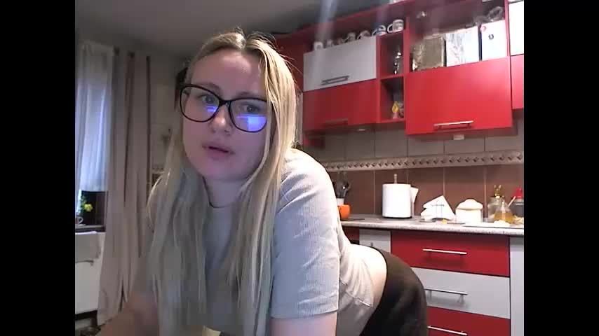 melly_rosey Adult Chat March 31, 2026