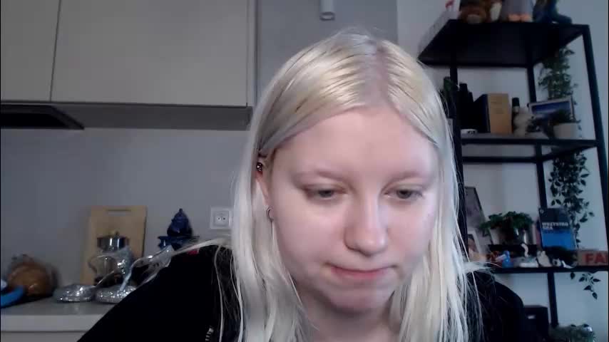 lenasecret19 Adult Chat March 31, 2026