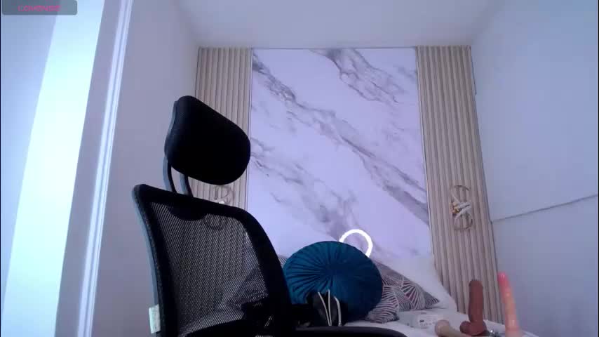 lunna_boobs20 Adult Chat April 1, 2026