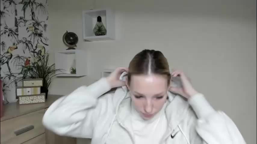 angela21babe Adult Chat March 31, 2026