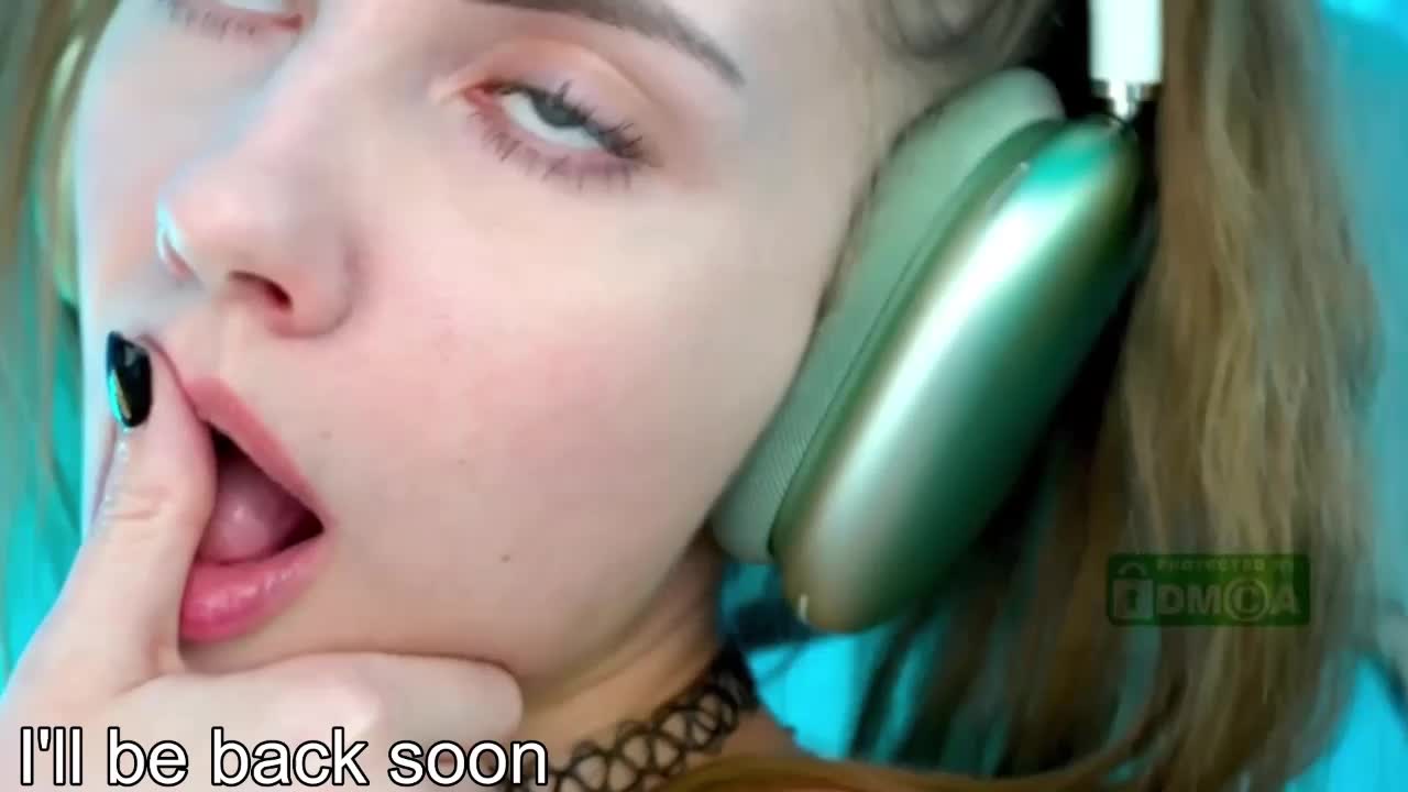 VikkiExtraCheese Adult Chat April 1, 2026