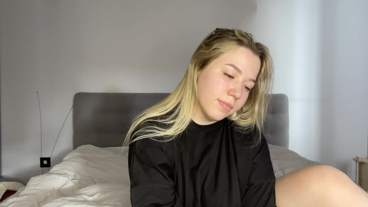 AlyraSun Adult Chat April 1, 2026