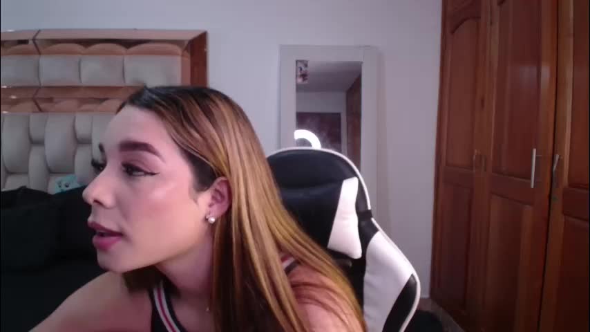 emily_poarch Adult Chat March 31, 2026